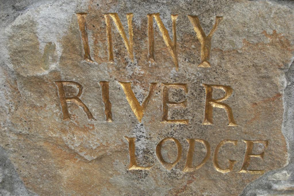Inny River Lodge Rathowen Exteriör bild